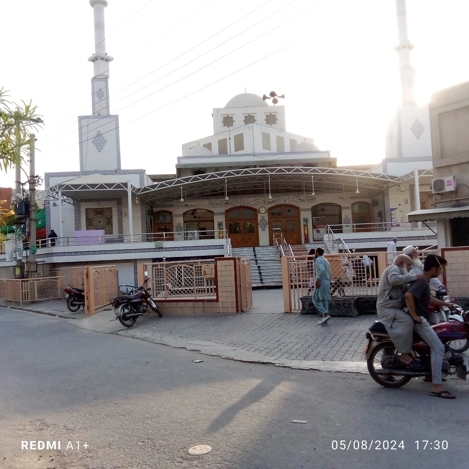 Mosque Shade - Tensile Fabric Shade in Pakistan offers waterproof sun protection with a center-pole-free design for unobstructed prayer spaces.